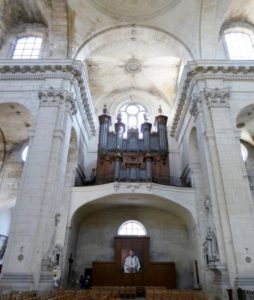 COLLEGIALE de VITRY LE FRANCOIS (51) (16)